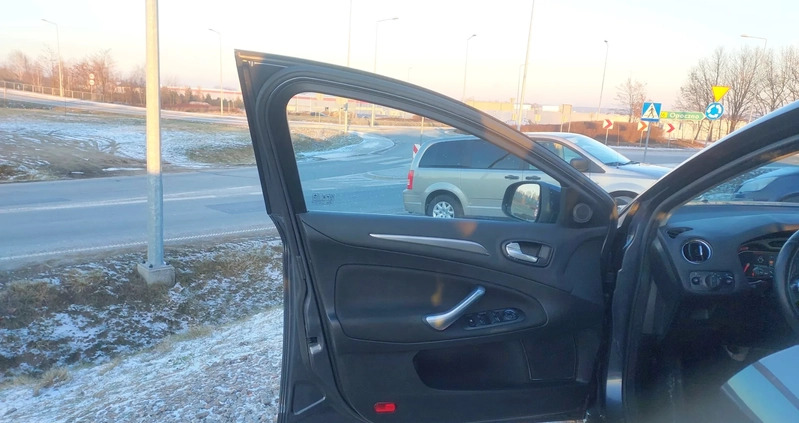 Ford Mondeo cena 23900 przebieg: 206000, rok produkcji 2009 z Terespol małe 92